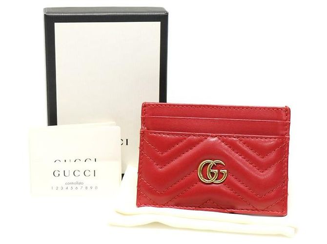 Gucci Roter GG Marmont Kartenhalter aus gestepptem Chevron-Leder - Ansicht 3
