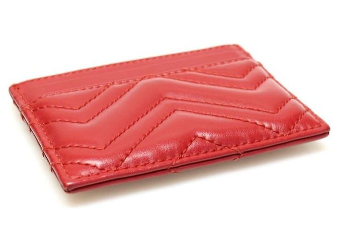 Gucci Roter GG Marmont Kartenhalter aus gestepptem Chevron-Leder - Ansicht 6