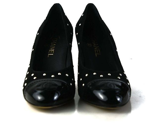 Chanel Wildleder-Pumps mit Perlen Mehrfarben - vista 5