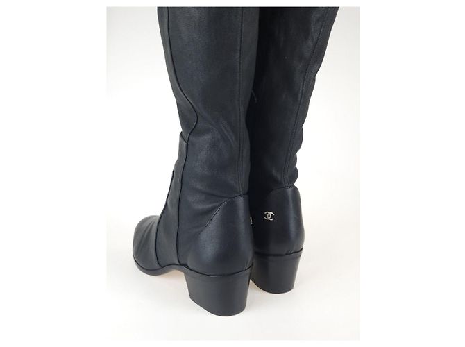 Chanel Stivali alti con logo CC Nero - vista 4