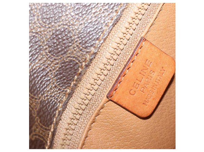 Céline Borsa a Spalla in Tela Macadam CELINE PVC Marrone Oro Auth bs33903 D'oro - vista 9