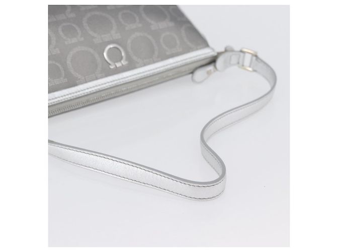 Borsa a Spalla Gancini in PVC Pelle Argento Auth 173697 di Salvatore Ferragamo - vista 8