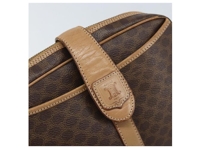 Céline Bolso de Hombro de Lona Macadam CELINE PVC Marrón Dorado Auth bs34058 Castaño - vista 17