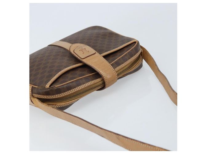Céline Bolso de Hombro de Lona Macadam CELINE PVC Marrón Dorado Auth bs34058 Castaño - vista 6