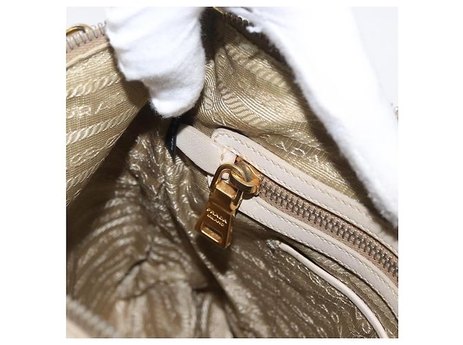 Borsa a Spalla PRADA in Tela Pelle Beige Oro Auth 174479 D'oro - vista 23