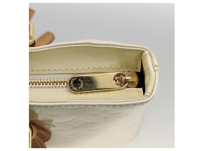 LOUIS VUITTON Borsa a Spalla Brentwood Monogram Vernis Perle M91512 LV Auth BSZ329 - vista 10