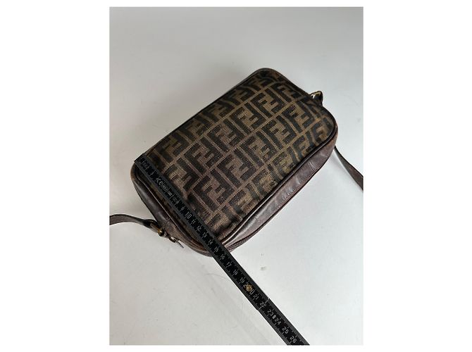 Vintage Fendi Monogramm Schultertasche Braun - Ansicht 10