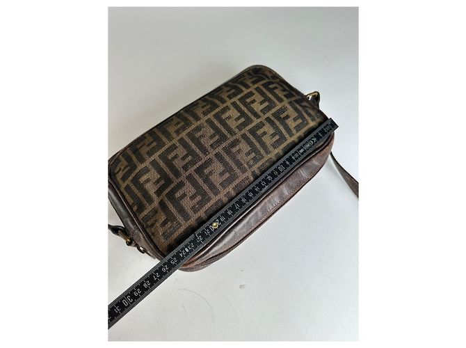 Vintage Fendi Monogramm Schultertasche Braun - Ansicht 9
