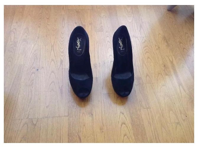 Décolleté Saint Laurent in suede nero con punta aperta - vista 6
