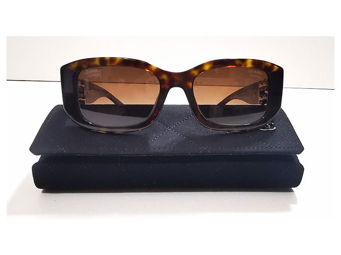 Chanel rectangular tortoiseshell sunglasses with silver bubbles - 5542-A c.714/S9 Brown - view 19