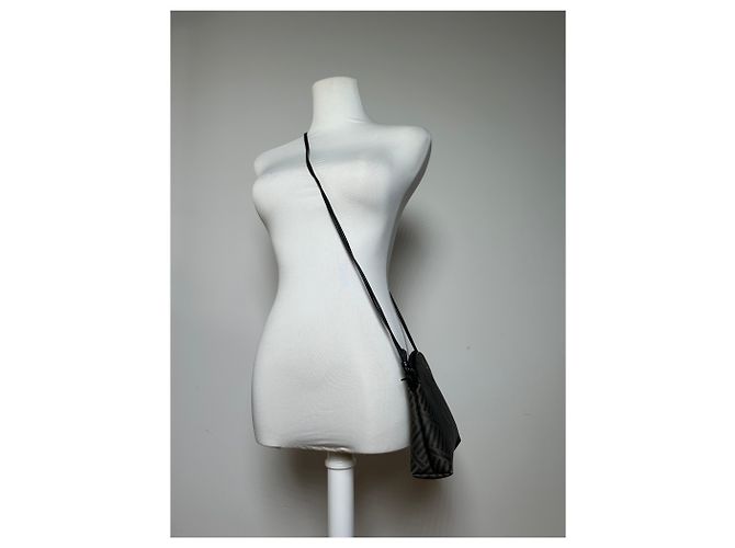 Vintage Givenchy Canvas Schultertasche Schwarz Grau - Ansicht 6