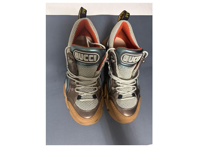 Sneakers Gucci Rhyton in pelle e tessuto Marrone Bianco Metallico - vista 2