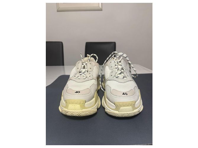 Sneakers Balenciaga Triple S Bianco Beige - vista 6