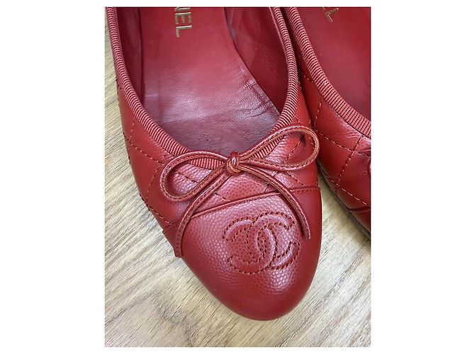 Ballerine Chanel in pelle caviar rossa Rosso - vista 4