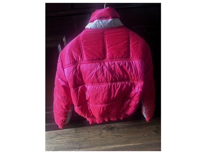 Increíble chaqueta puffer de la colección Sport de Chanel Rosa - vista 2