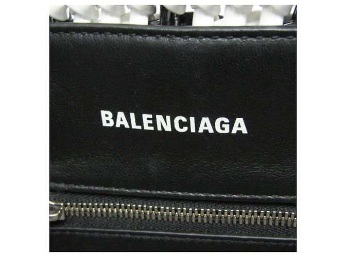 Borsa in pelle Balenciaga Bistro XXS Nero Bianco - vista 15