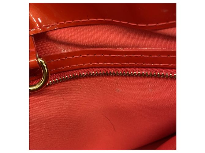 Borsa Louis Vuitton Vernis Wilshire PM Rosso - vista 12