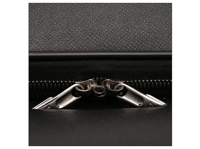 Louis Vuitton Pegase 55 in Taiga nera Nero - vista 9