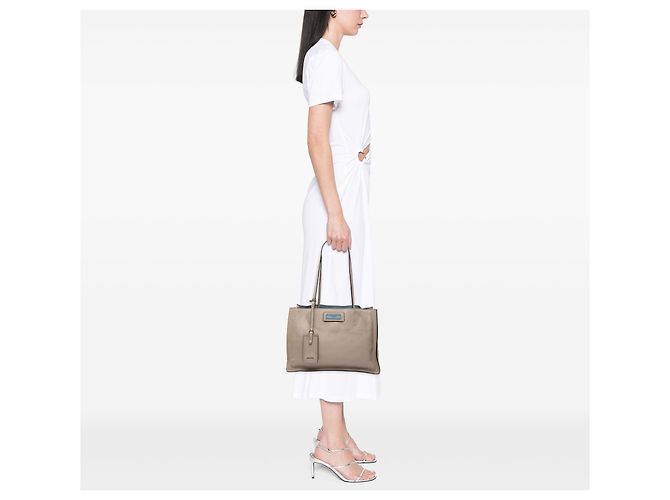 Prada Graue Glanzkalbsleder Etikette Tasche Braun - Ansicht 6