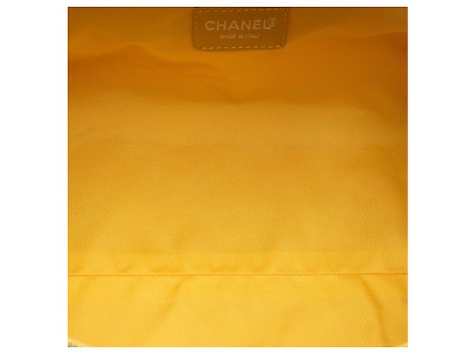Borsa Vanity in Nylon della Nuova Linea da Viaggio Gialla di Chanel Giallo - vista 4
