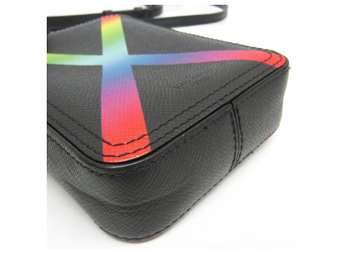 Borsa a spalla Messenger Danube in Taiga di Louis Vuitton Nero Multicolore - vista 4