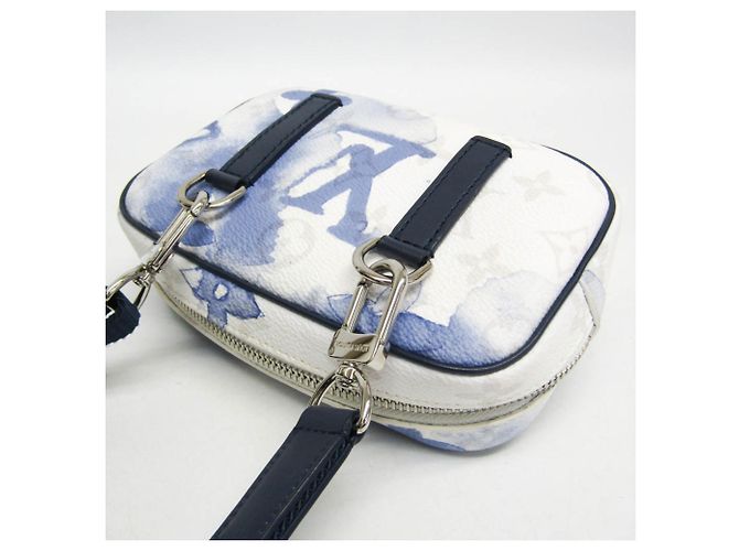 Pochette Outdoor Monogram Louis Vuitton M45763 Bianco Blu - vista 6