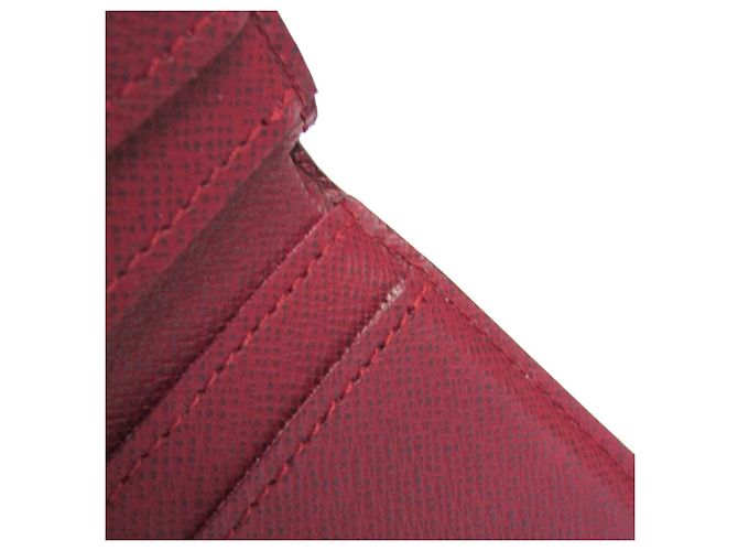 Billetera Compacta Epi Twist Louis Vuitton M68607 Burdeos - vista 12