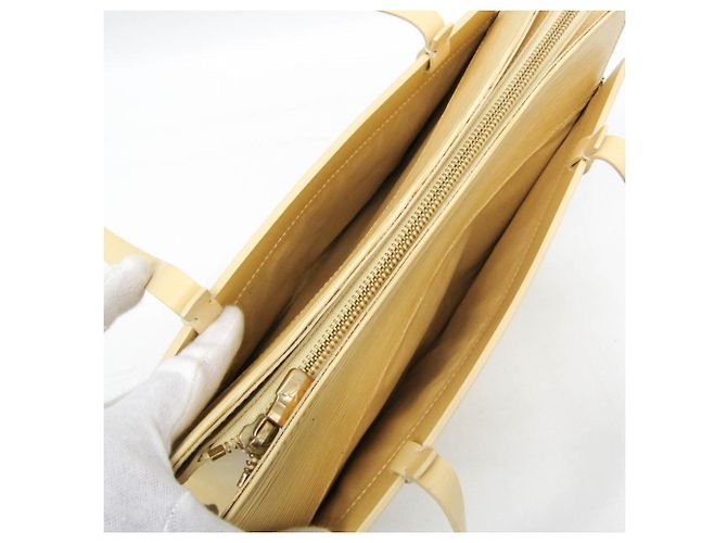Borsa a mano Louis Vuitton Epi Croisette PM M5249A per donne - vista 4