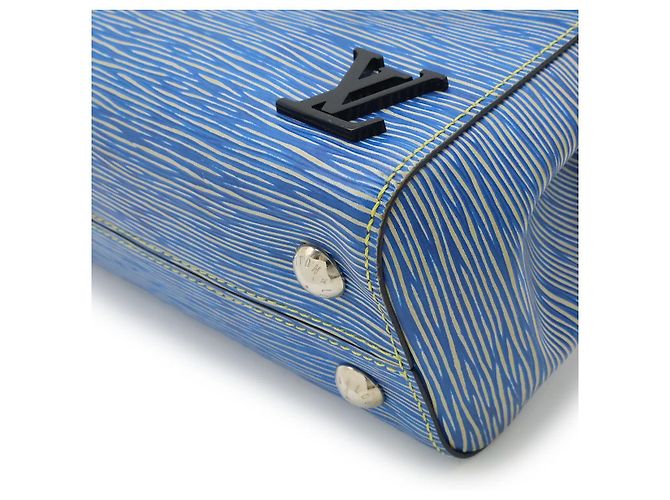 Borsa Cluny BB in Epi di Louis Vuitton Blu - vista 3