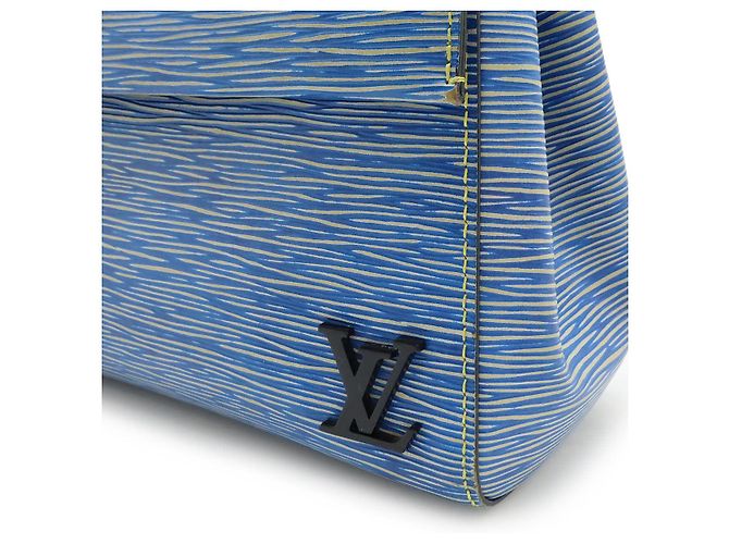 Borsa Cluny BB in Epi di Louis Vuitton Blu - vista 8