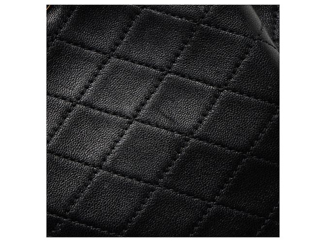 Saint Laurent Kleine Bucket Bag aus gestepptem Lammleder Cassandre Schwarz - Ansicht 10