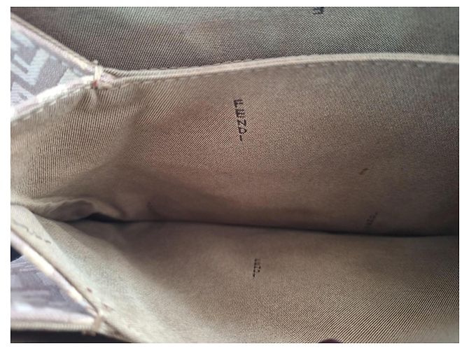 Borsa baguette Fendi Mama beige in tessuto - vista 14