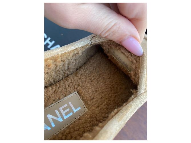 Mocassini Chanel CC in scamosciato beige - vista 3
