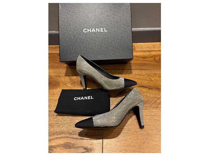 Chanel Glitzer-Spitzenschuhe Schwarz Silber Hardware - Ansicht 10