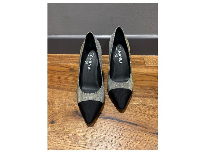 Chanel Glitzer-Spitzenschuhe Schwarz Silber Hardware - Ansicht 12