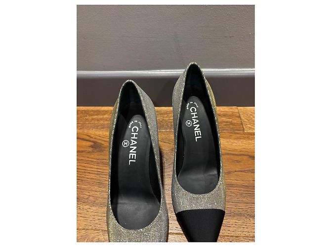 Chanel Glitzer-Spitzenschuhe Schwarz Silber Hardware - Ansicht 13