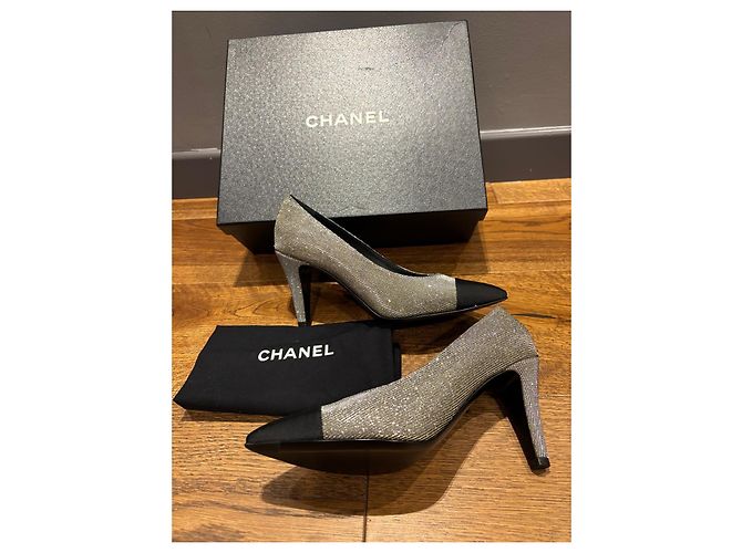 Chanel Glitzer-Spitzenschuhe Schwarz Silber Hardware - Ansicht 6