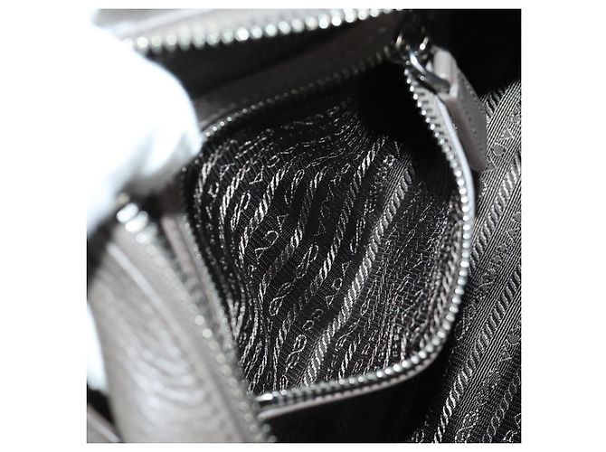 PRADA Vitterodino Borsa a Spalla Pelle Grigia Argento 2VH184 Auth ARZ688SAM Marrone - vista 24