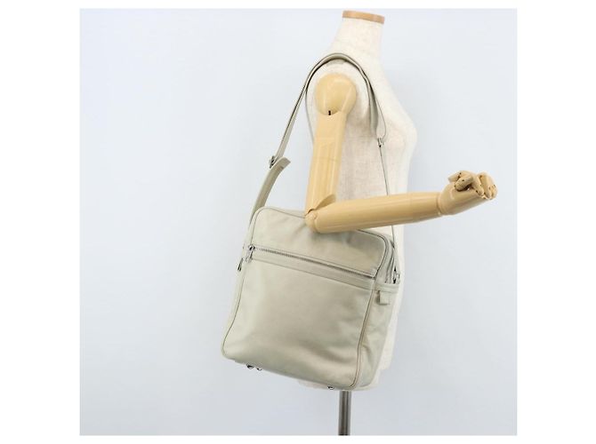 LOUIS VUITTON Borsa a Spalla Monogram Clarkson Bianca LV Auth bs34065 Bianco Monogramma - vista 23