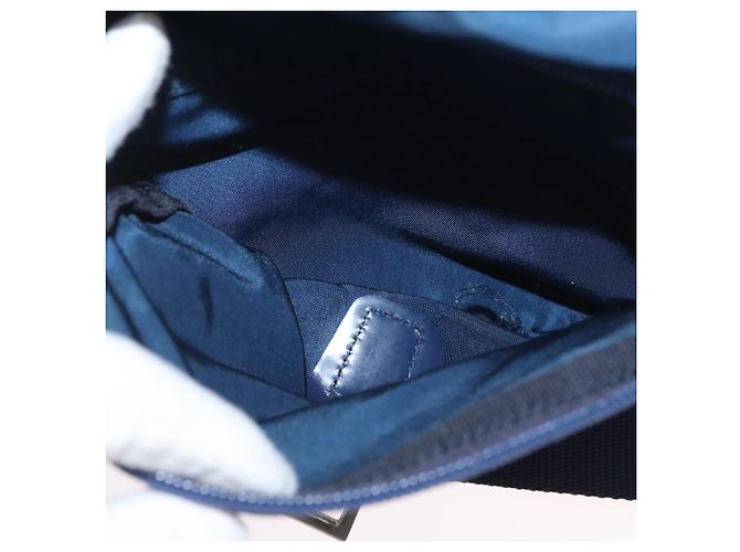 Borsa a Spalla PRADA in Nylon Blu Navy Argento Auth BA11437 - vista 27