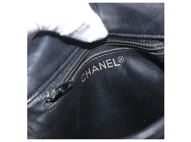 CHANEL Borsa a Spalla Matelassé in Pelle di Agnello Nera Oro CC Auth bs34036 Nero D'oro - vista 21