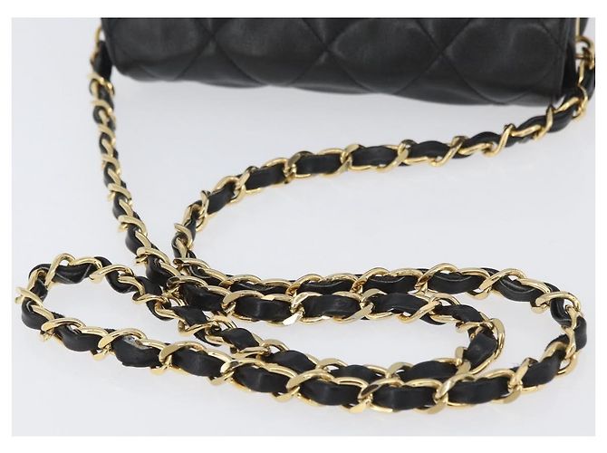 CHANEL Borsa a Spalla Matelassé in Pelle di Agnello Nera Oro CC Auth bs34036 Nero D'oro - vista 7