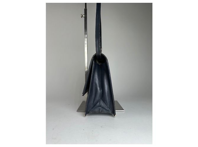 Vintage Givenchy Leder Schultertasche Marineblau - Ansicht 3