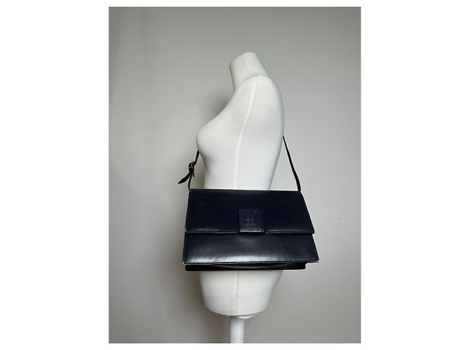 Vintage Givenchy Leder Schultertasche Marineblau - Ansicht 4