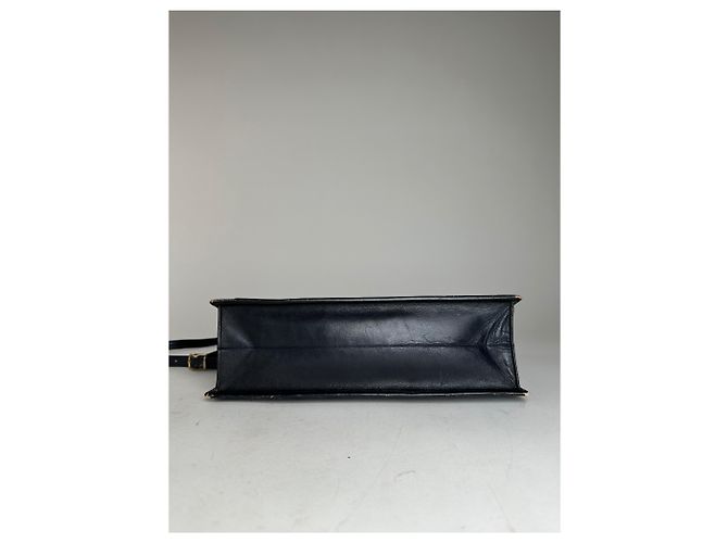 Vintage Givenchy Leder Schultertasche Marineblau - Ansicht 9