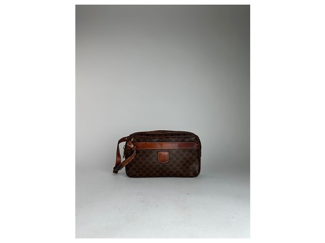 Céline Clutch in pelle monogramma Triomphe Celine Paris vintage marrone - vista 12