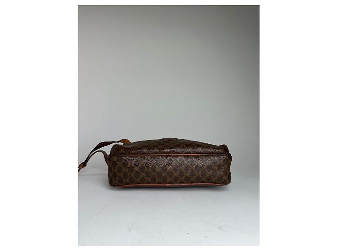 Céline Clutch in pelle monogramma Triomphe Celine Paris vintage marrone - vista 8