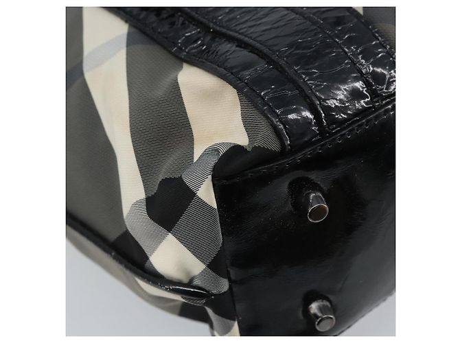 Borsa Tote Nova Check in nylon nero e argento di BURBERRY Auth bs33871 - vista 16