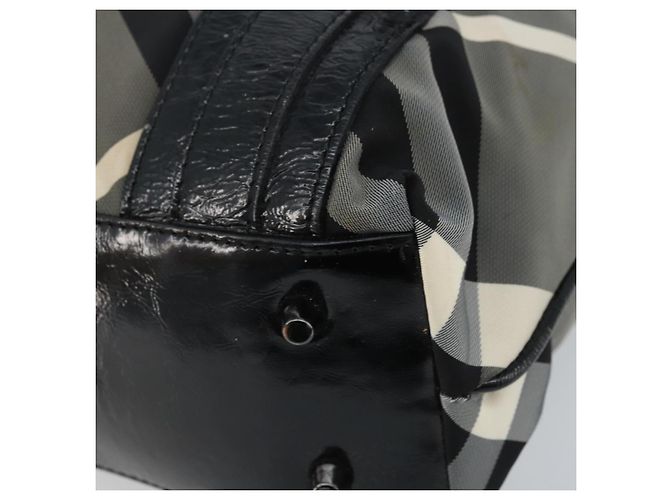 Borsa Tote Nova Check in nylon nero e argento di BURBERRY Auth bs33871 - vista 9