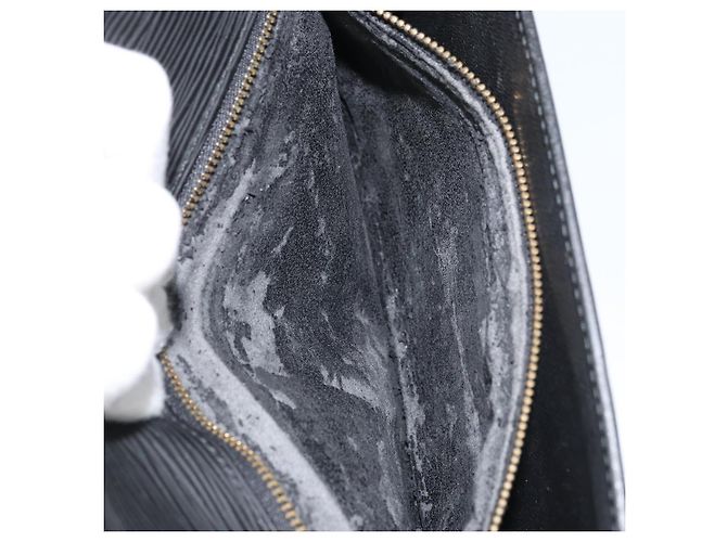 LOUIS VUITTON Epi Serie Dragonne Clutch Bag Nero M52612 LV Auth ka3132 - vista 11